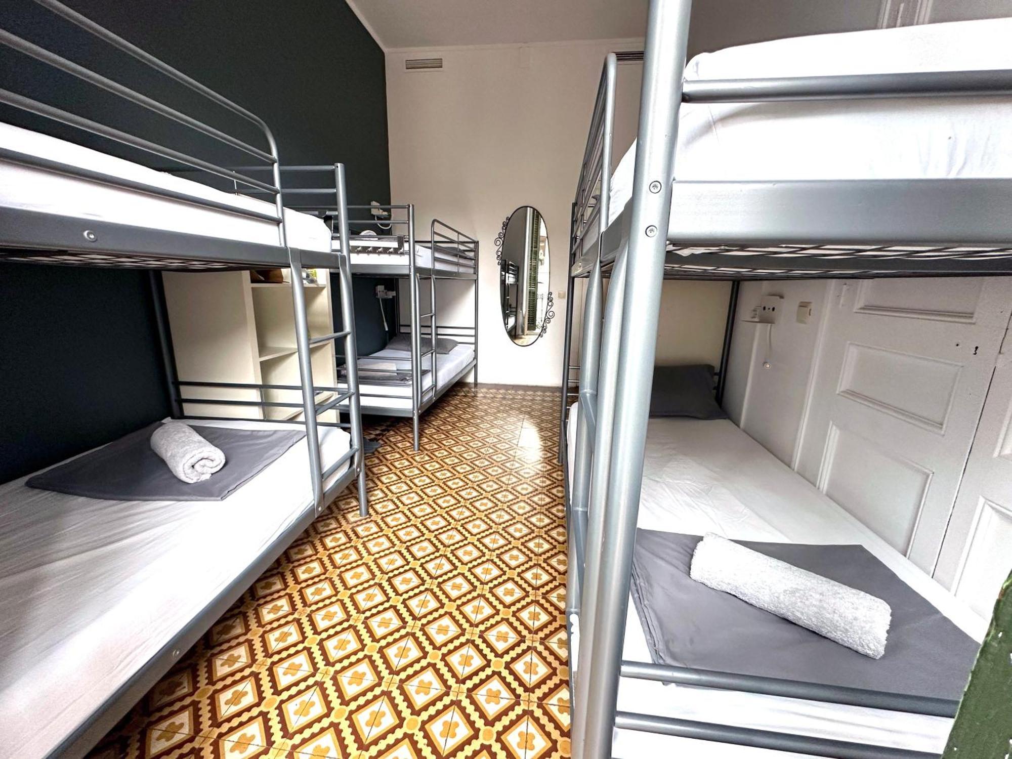 Hostal Fabrizzio's Petit *